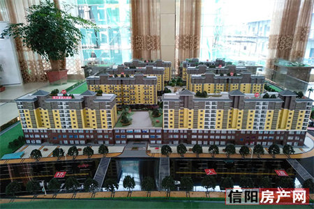 繁荣广场电梯房6楼精装套三带附房可低首付拎包入住